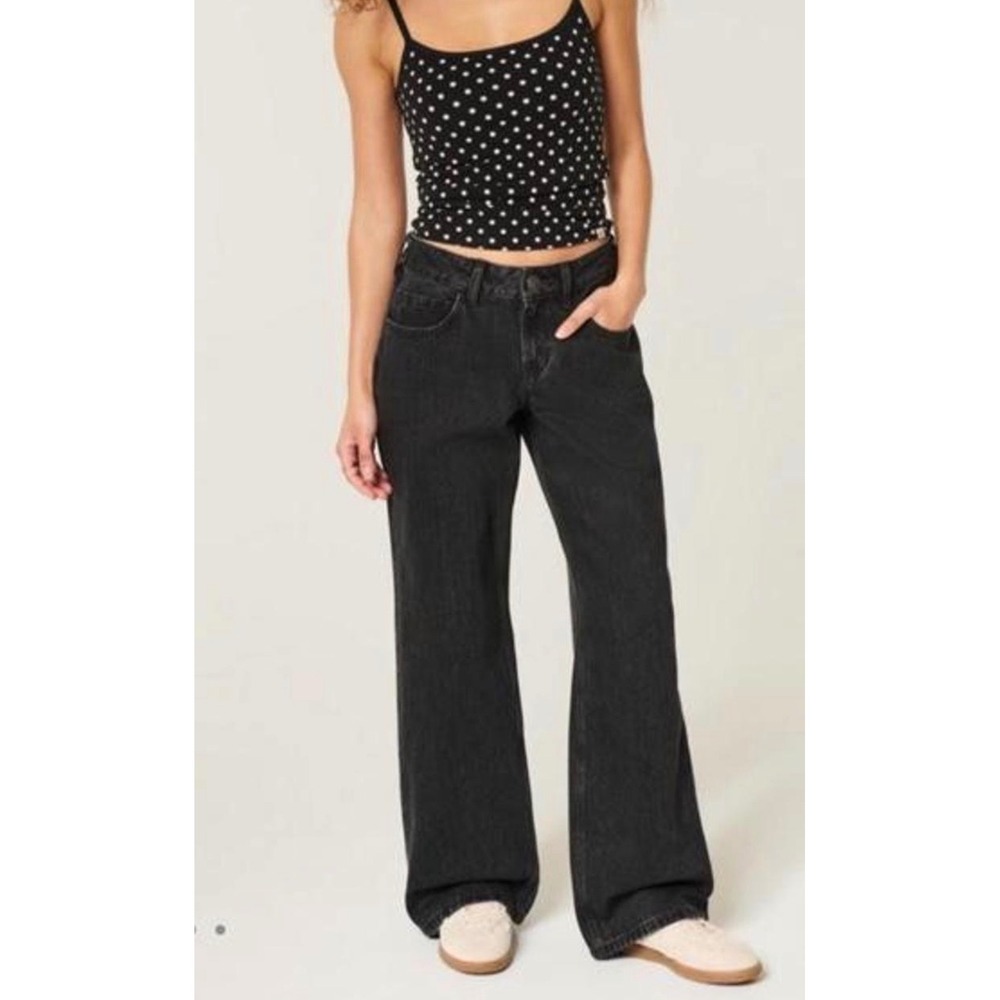 Hollister Ultra Low-Rise Baggy Jeans Washed Black Heart Rivets 2‎ Short W26 NEW